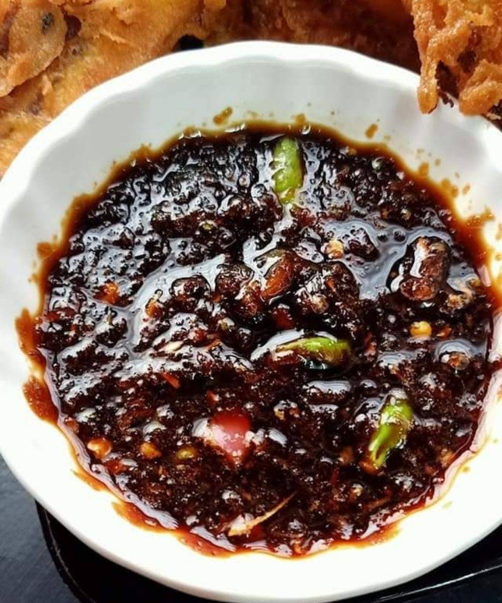 Batter Pisang Goreng Dengan Sambal Kicap Simple, Rangup Sampai Ke Petang