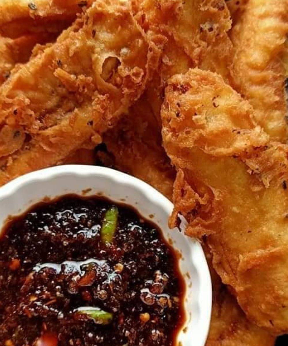 Batter Pisang Goreng Dengan Sambal Kicap Simple, Rangup Sampai Ke Petang