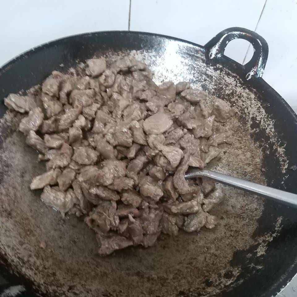 Petua Lembutkan Daging, Hanya Gunakan Minyak. Mudah!
