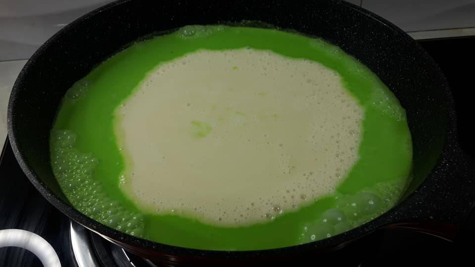 Resipi Kuih Nona Manis Sedap Berlemak, Licin & Cantik Bila Keluar Dari Acuan.