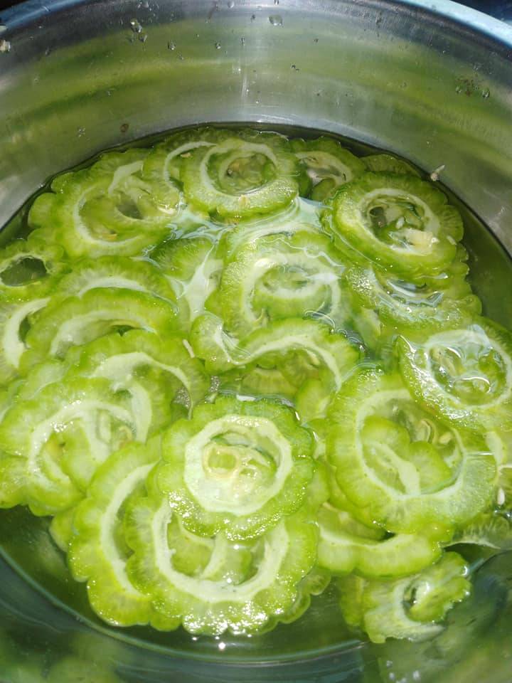 Resipi Peria Goreng Yang Rangup & Buat Anda Tak Berhenti Mengunyah
