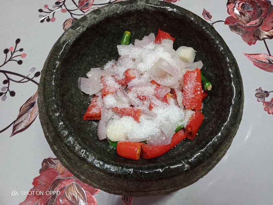 Sambal Ayam Geprek, Sesuai Untuk Dimakan Seisi Keluarga