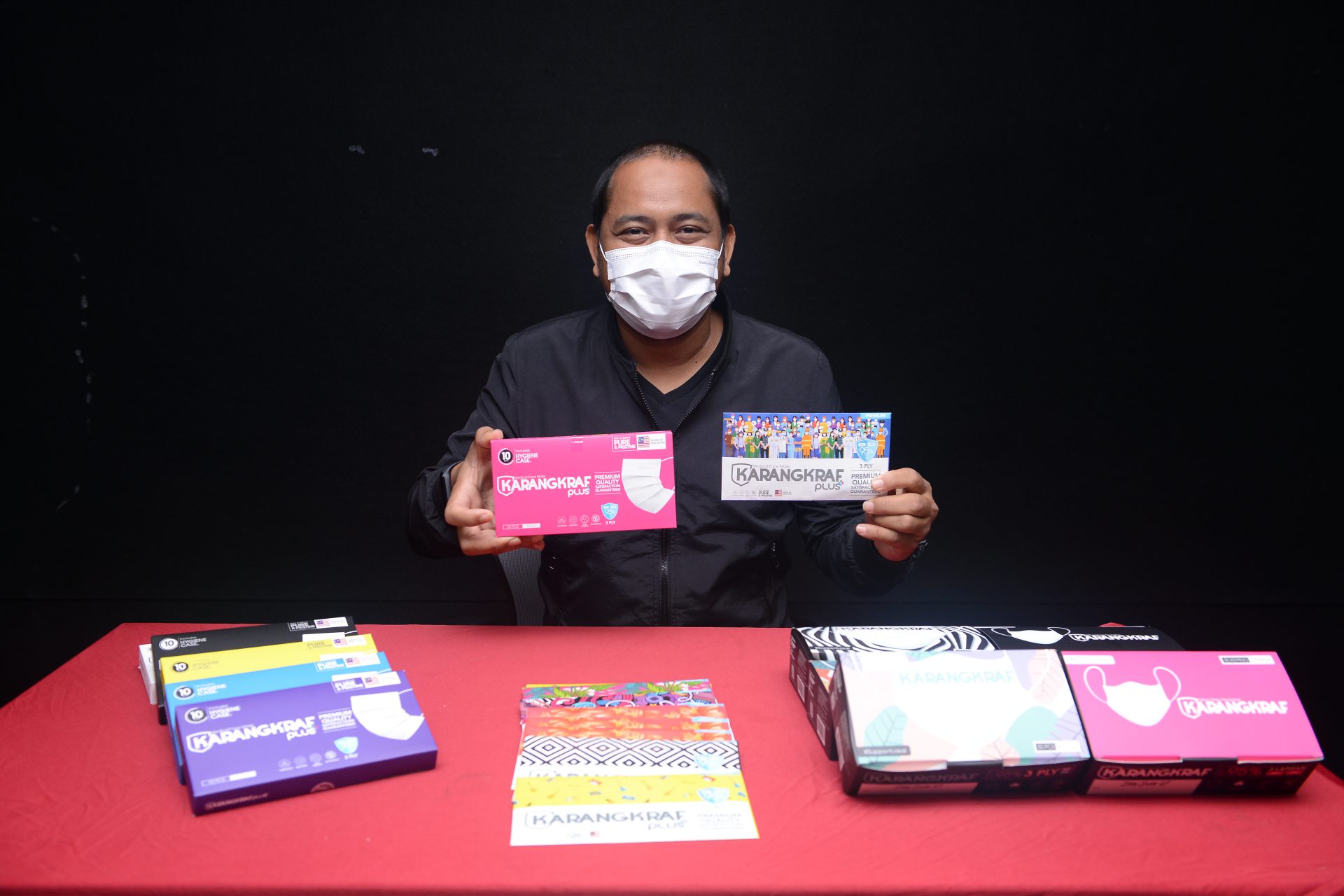 Karangkraf Keluarkan Pelitup Muka Bersama ‘Hygiene Case’ Yang Suci &#038; Bersih Pertama Di Malaysia