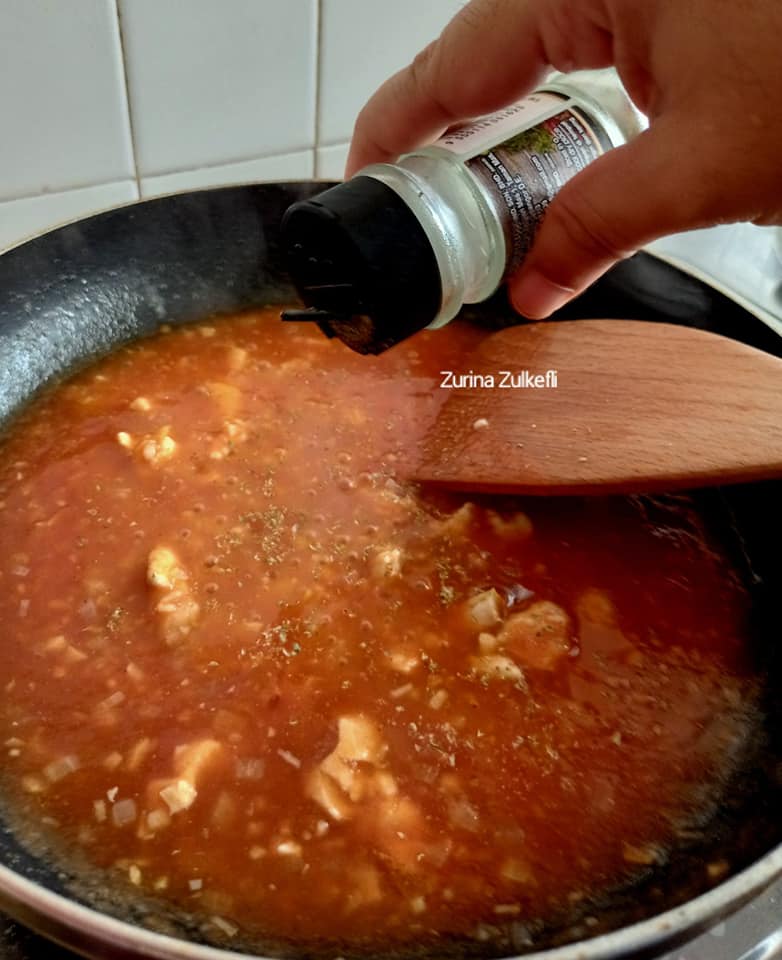 Cara Buat Sos Spaghetti Homemade, Rasanya Lebih ‘Fresh’ & Menyelerakan