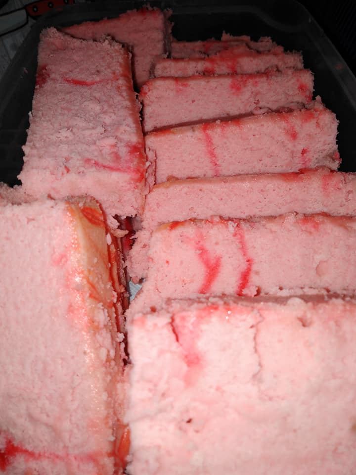 Kek Yogurt Strawberry Cheese Yang Cantik, Sedap &#038; Membuka Selera. Makan Sejuk-Sejuk Lagi &#8216;Terangkat&#8217;!