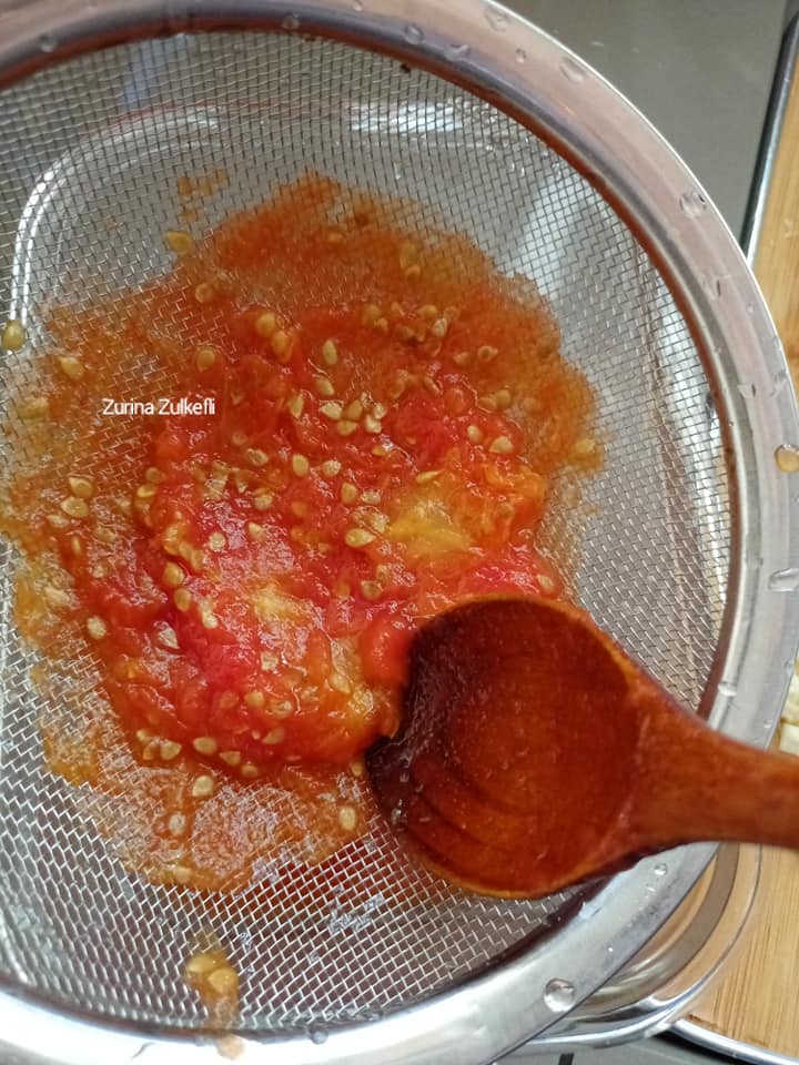 Cara Buat Sos Spaghetti Homemade, Rasanya Lebih ‘Fresh’ & Menyelerakan