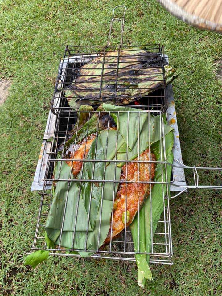 Buat Sendiri Ikan Bakar & Air Asam Di Rumah. Memang Mantap!