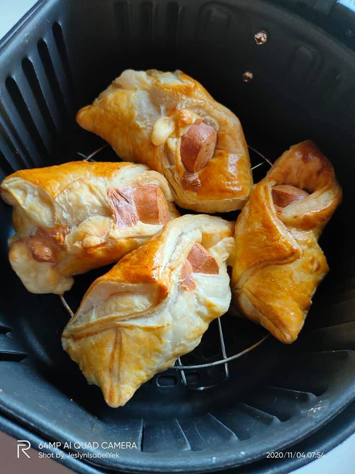 Buat Puff Pastry Sosej Sendiri, Hanya Guna Air Fryer. Mudah Tapi Sedap!