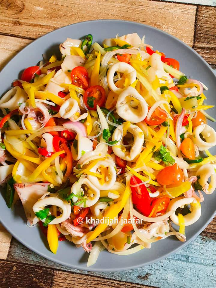 Cara Buat Kerabu Sotong Yang Sedap & Cukup Segala Rasa