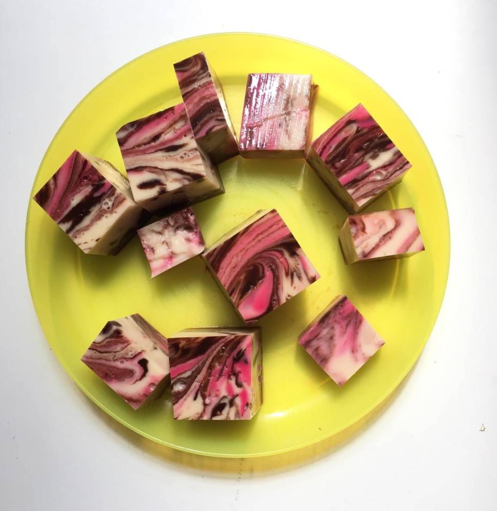 Tak Manis & Lembut Je. Ini Cara Agar-Agar Marble Yang Sangat Sedap