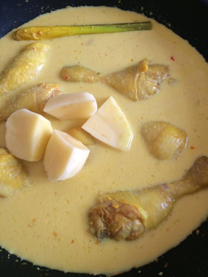 Resipi Ayam Masak Lemak Cili Padi Yang Sedap, Pedas & Padu