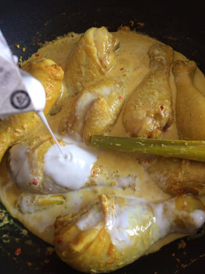 Resipi Ayam Masak Lemak Cili Padi Yang Sedap, Pedas & Padu