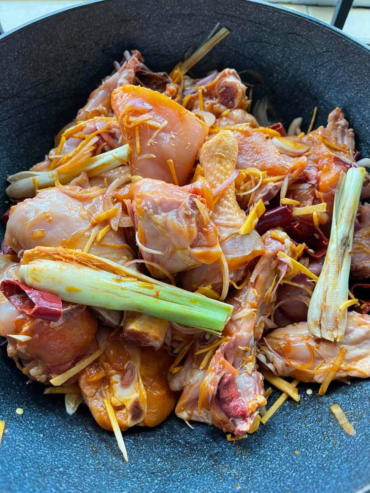 Cara Masak Ayam Singgang Kelantan Yang Mudah, Cepat & Menyelerakan