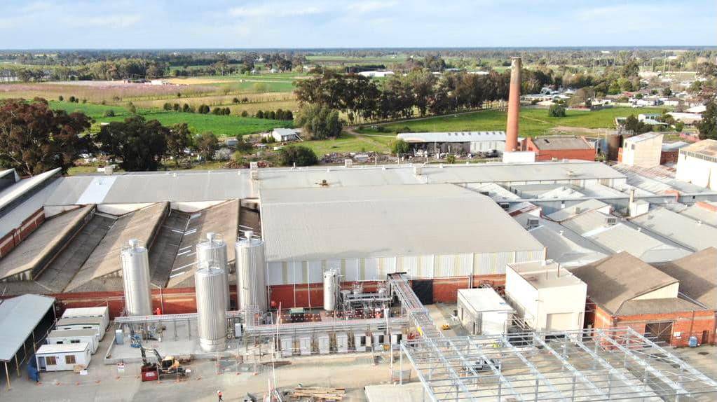 ‘Boss Susu’ Luaskan Perniagaan, Kini Miliki Kilang Jem Terkenal Di Australia