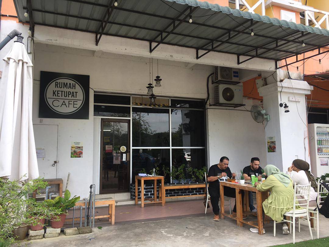 Menu Autentik Di Rumah Ketupat Cafe, Buat Korang Feeling Hari Raya