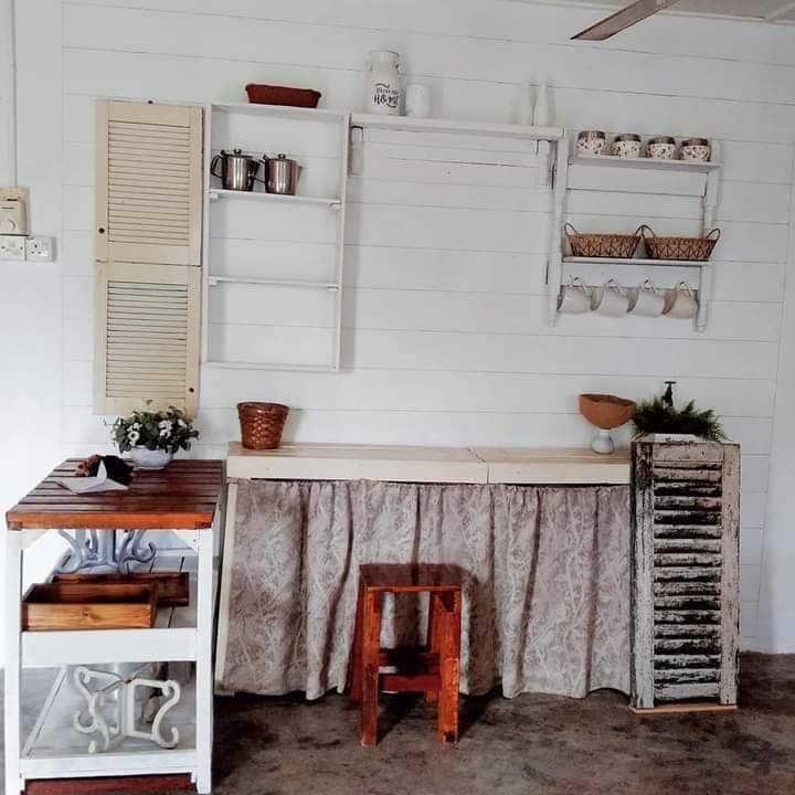 Projek Coffebar 100% Daripada Bahan Terpakai, Kreatif & Buat Dapur Nampak Wow