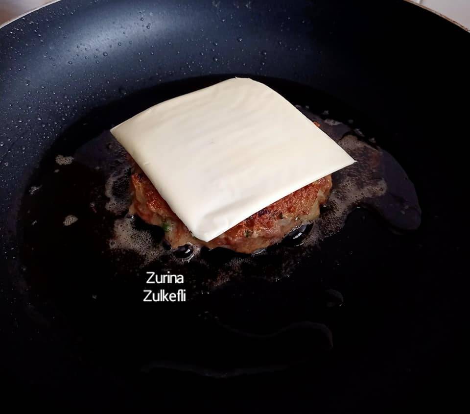 Cara Olah Daging Burger Frozen Supaya Rasa Lebih Sedap & Juicy
