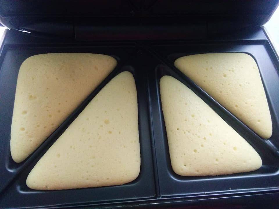Resipi Bahulu Viral 3 Bahan Bakar Guna Sandwich Maker. Sedap & Confirm Jadi