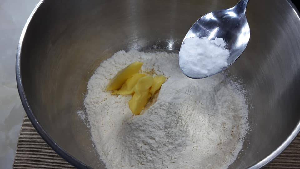 Uli Guna Tangan. Begini Cara Buat Roti Paung Terengganu Terlajak Lembut & Gebu