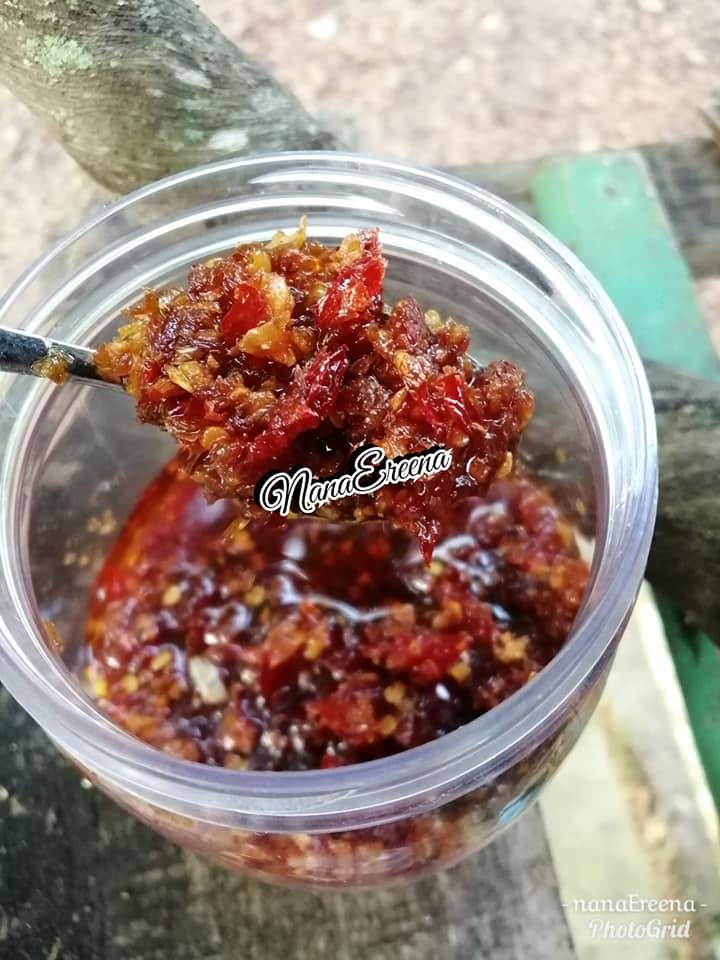 Cara Buat Chili Garlic Oil, Memang Sedap Dimakan Dengan Sup