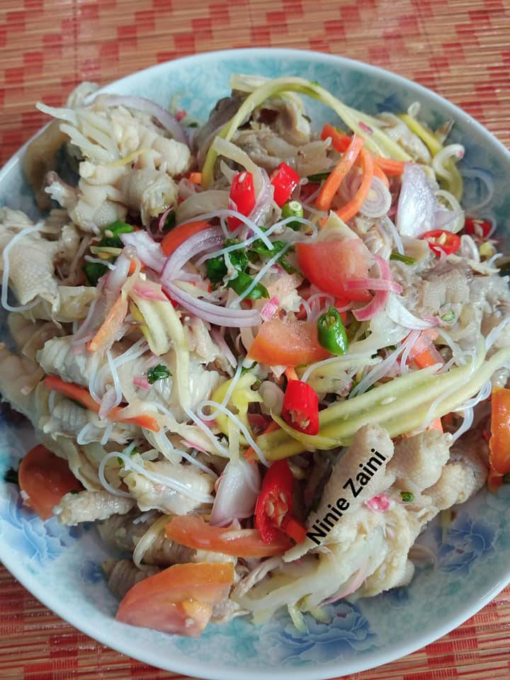 Resipi Kerabu Kaki Ayam Campur Mangga Muda. Sangat Sedap & Cukup Rasa