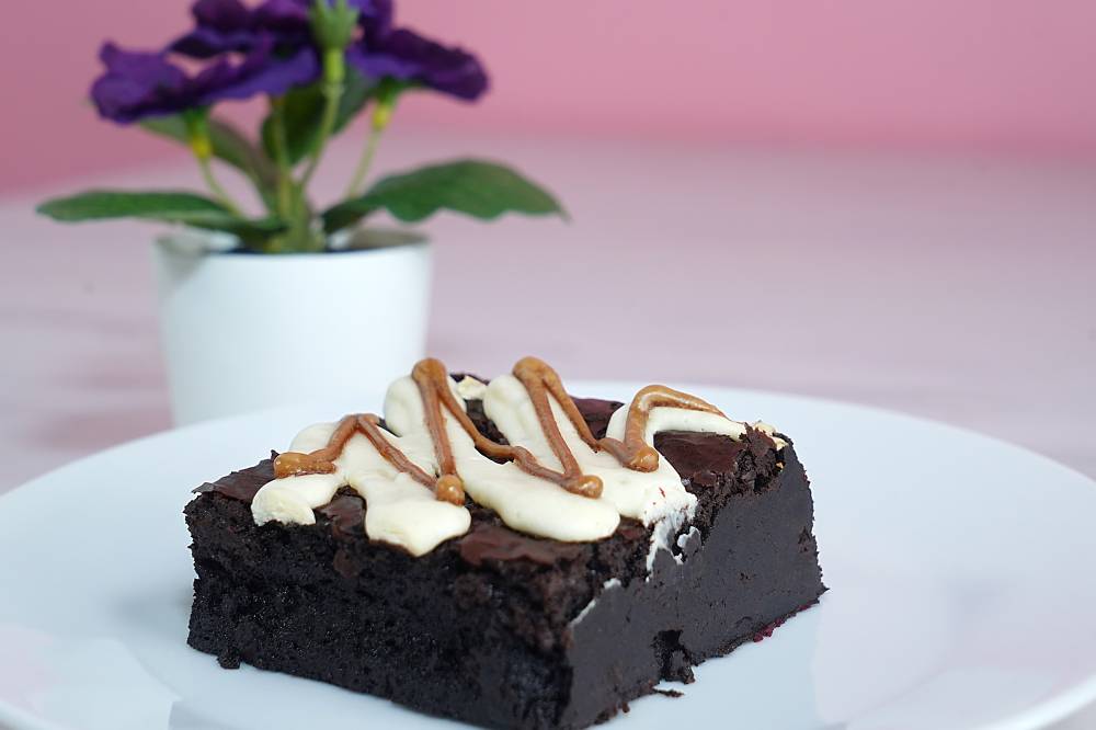 Fresh, Moist And Homemade Menjadi Tagline Chef Lyn’s Pastry & Café