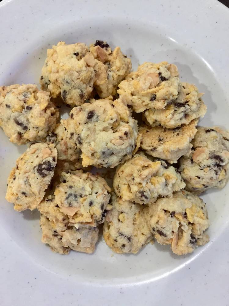 Resipi Mudah Biskut Cornflakes Crunchy Chocolate Chips