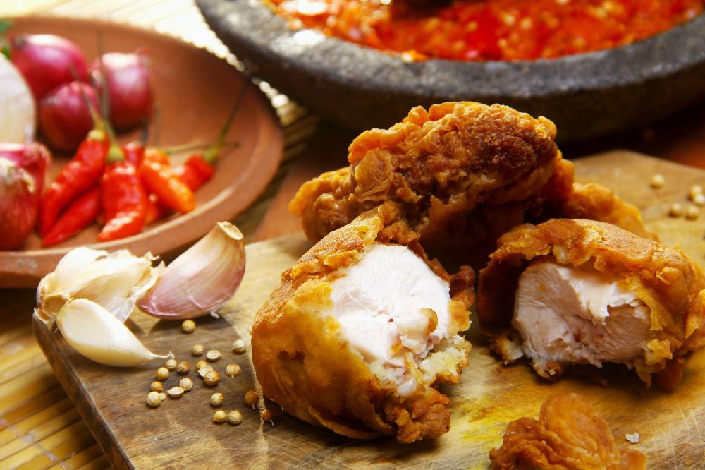 Tip Masak Ayam Goreng Yang Sempurna &#038; Tak Berdarah Bila Diangkat