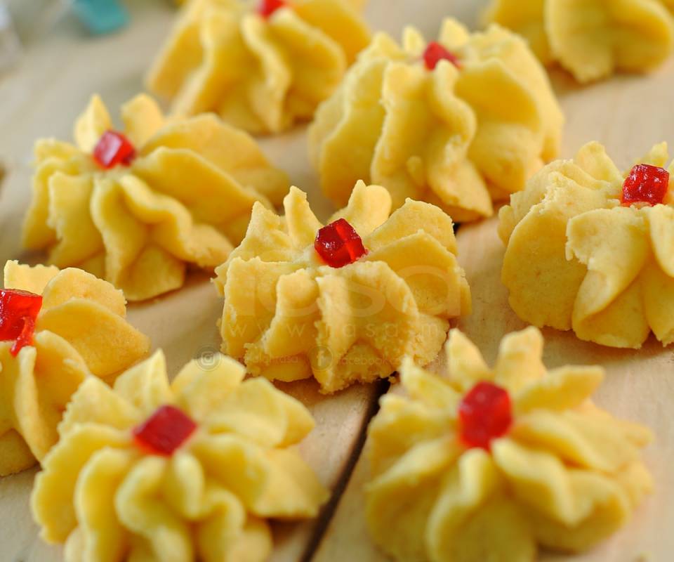 20 Resipi Biskut Raya Popular Yang Mudah, Sedap & Sesuai Buat Niaga