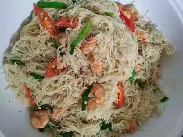 Ibu Mertua Kongsi Resipi Bihun Goreng Singapore Yang Sedap